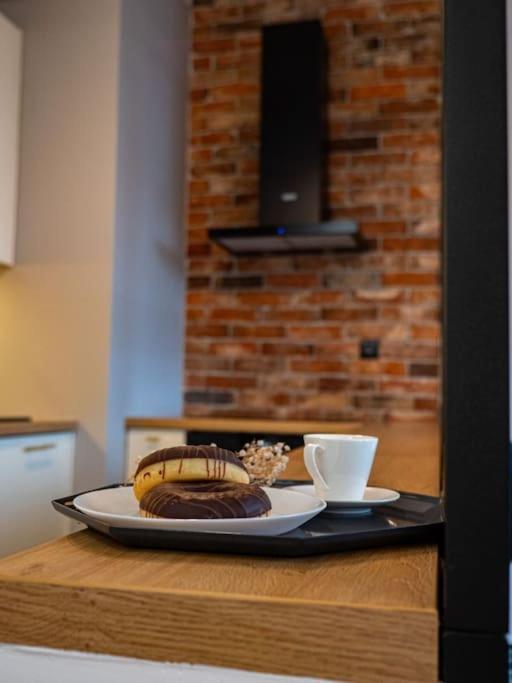 ורשה Chic Apartment In Historic Koneser Area מראה חיצוני תמונה