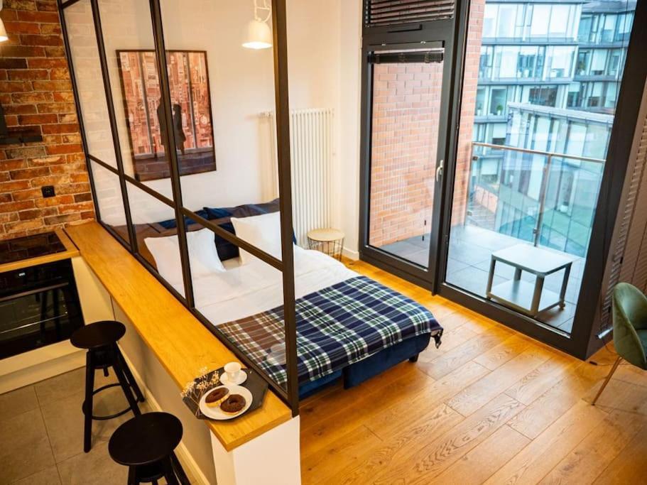 ורשה Chic Apartment In Historic Koneser Area מראה חיצוני תמונה